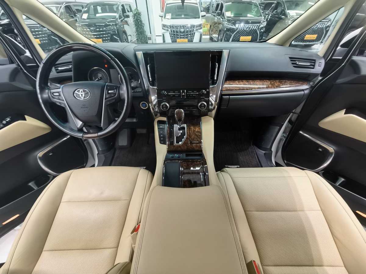 Toyota Alphard 2021 изображение автомобиля #12