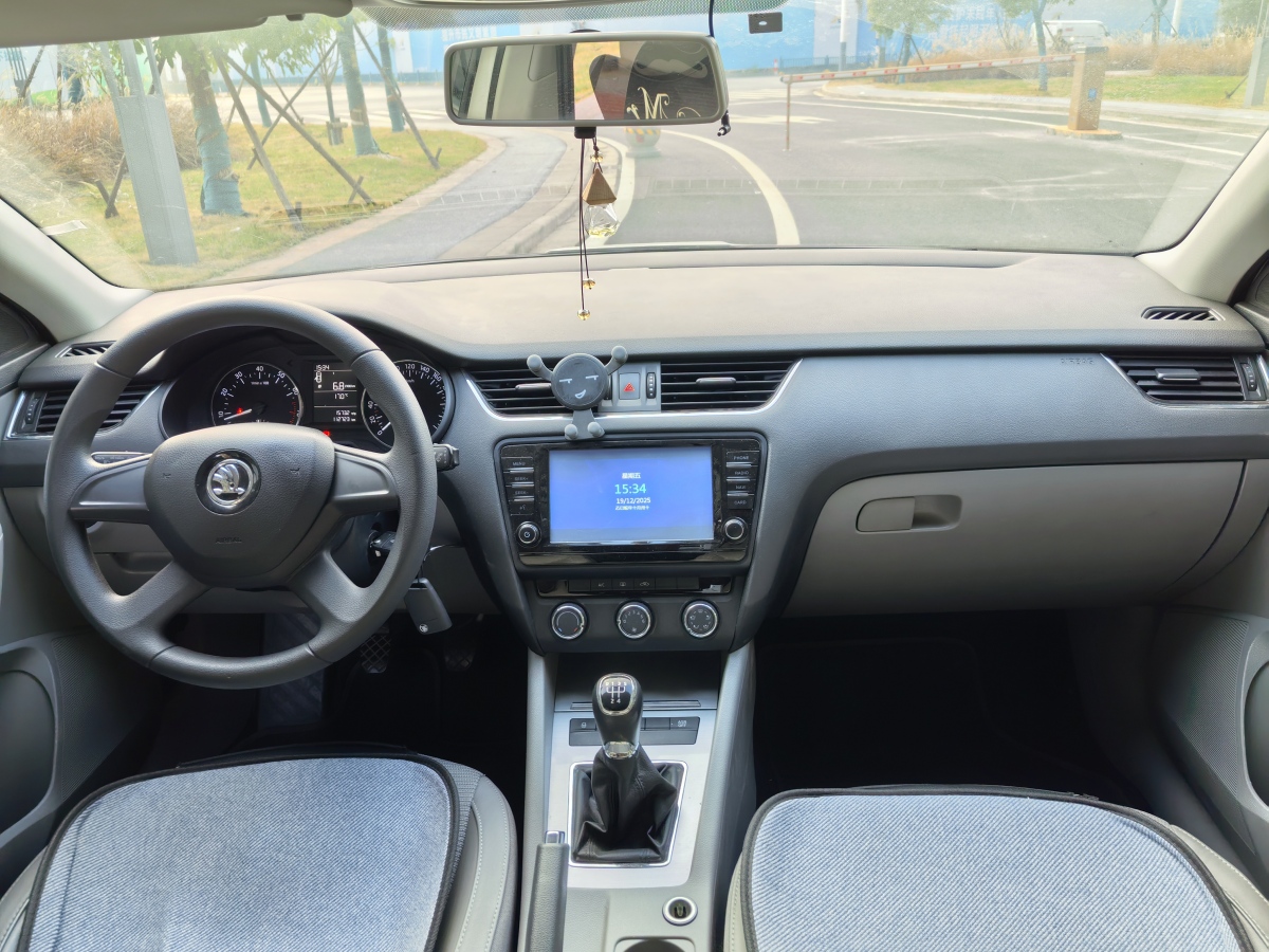 Skoda Octavia 2015 #12 Skoda Octavia 2015 car image #12