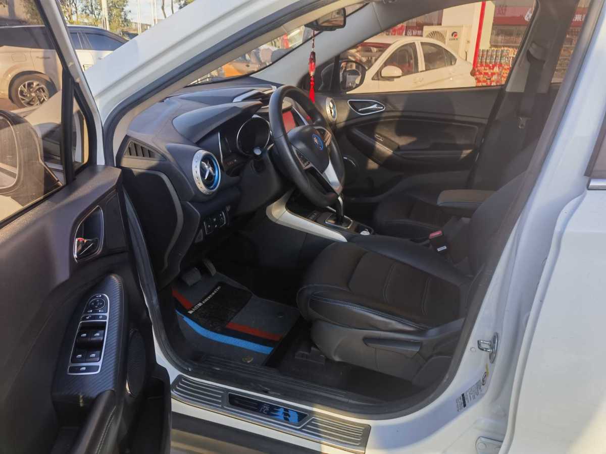 BYD Yuan New Energy 2018 #12 BYD Yuan New Energy 2018 immagine di auto #12