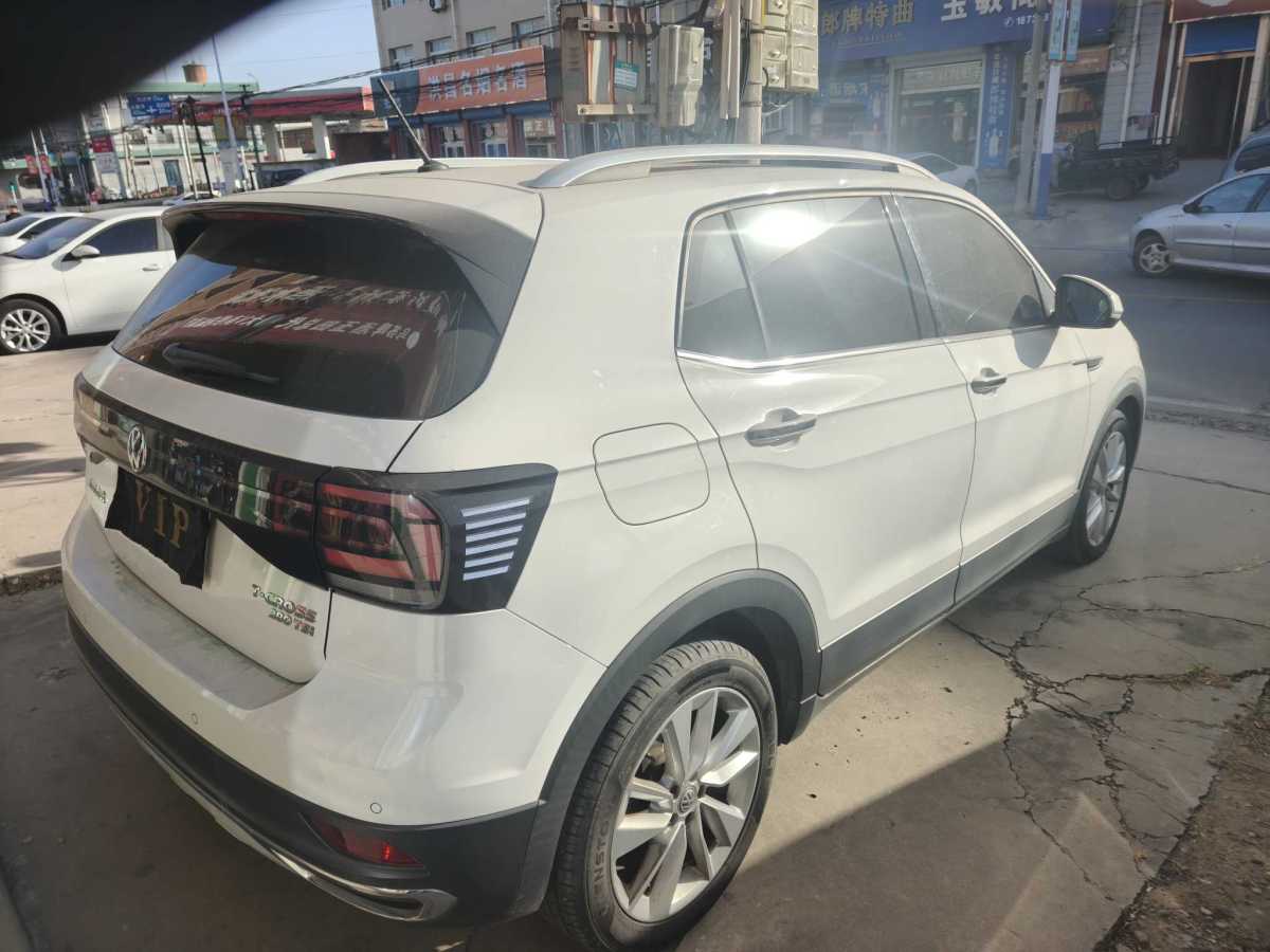 Volkswagen T-Cross 2020 car image #12