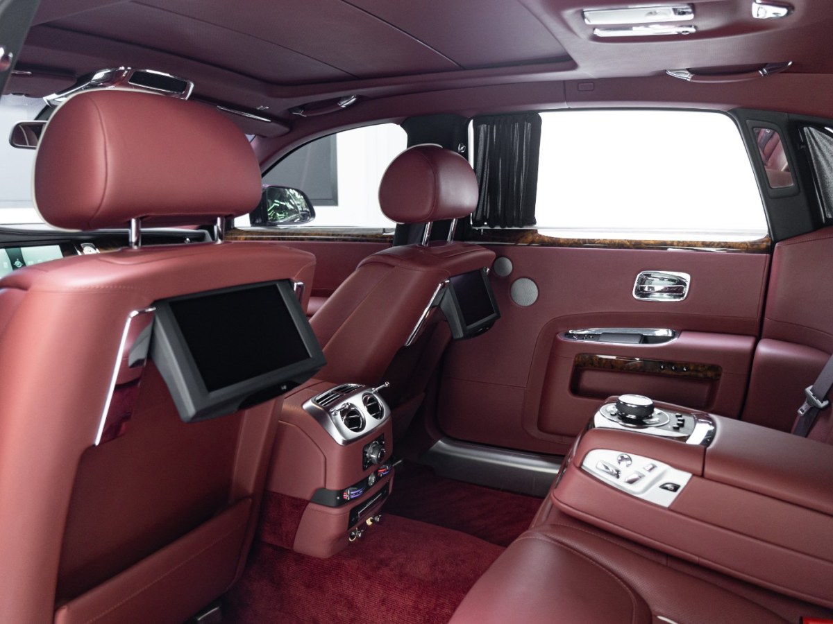 劳斯莱斯 古思特 2015 #12 劳斯莱斯 古思特 2015 汽车图片 #12