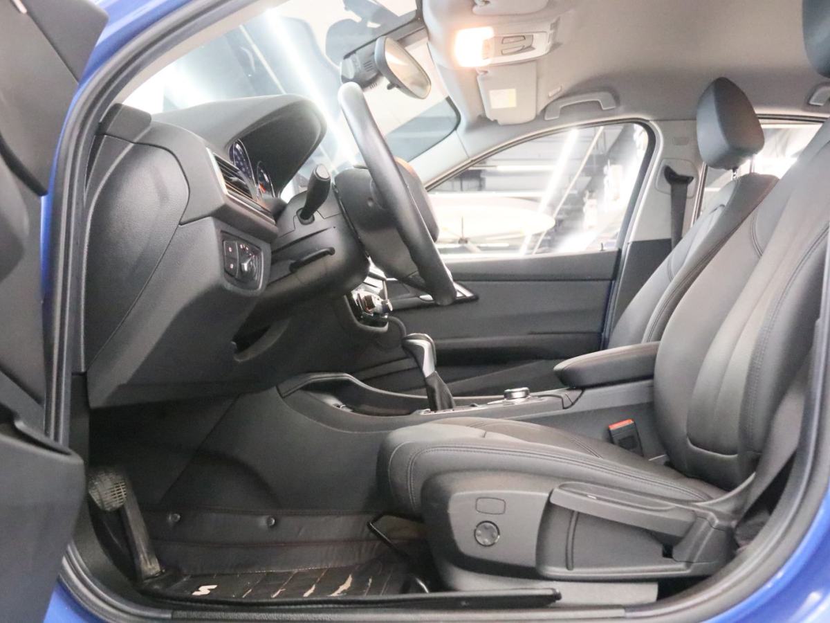 BMW 1 Series 2019 #12 BMW 1 Series 2019 car image #12