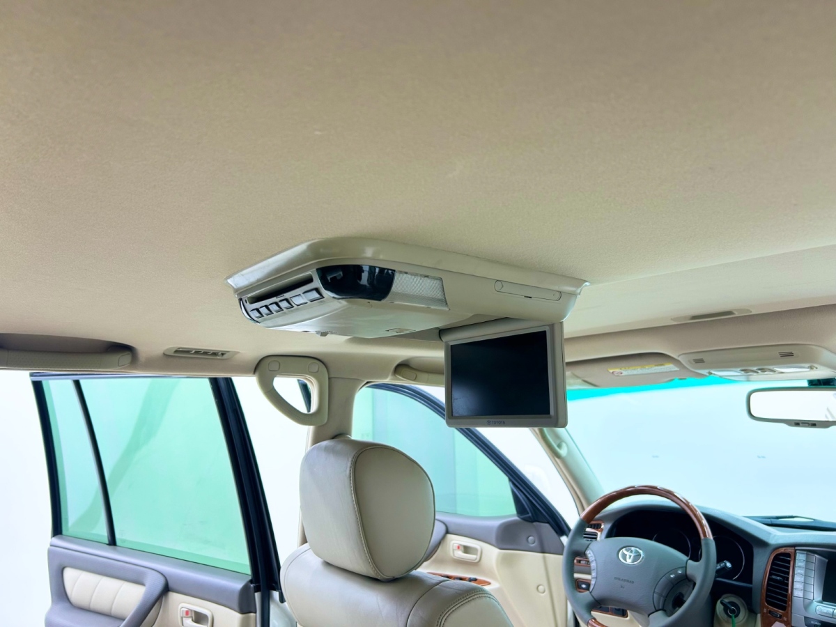 Toyota Land Cruiser 2005 #12 Toyota Land Cruiser 2005 car image #12