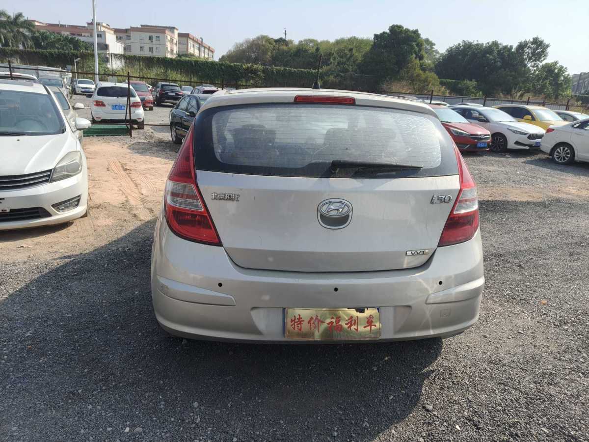 Hyundai i30 2010 #12 Hyundai i30 2010 car image #12