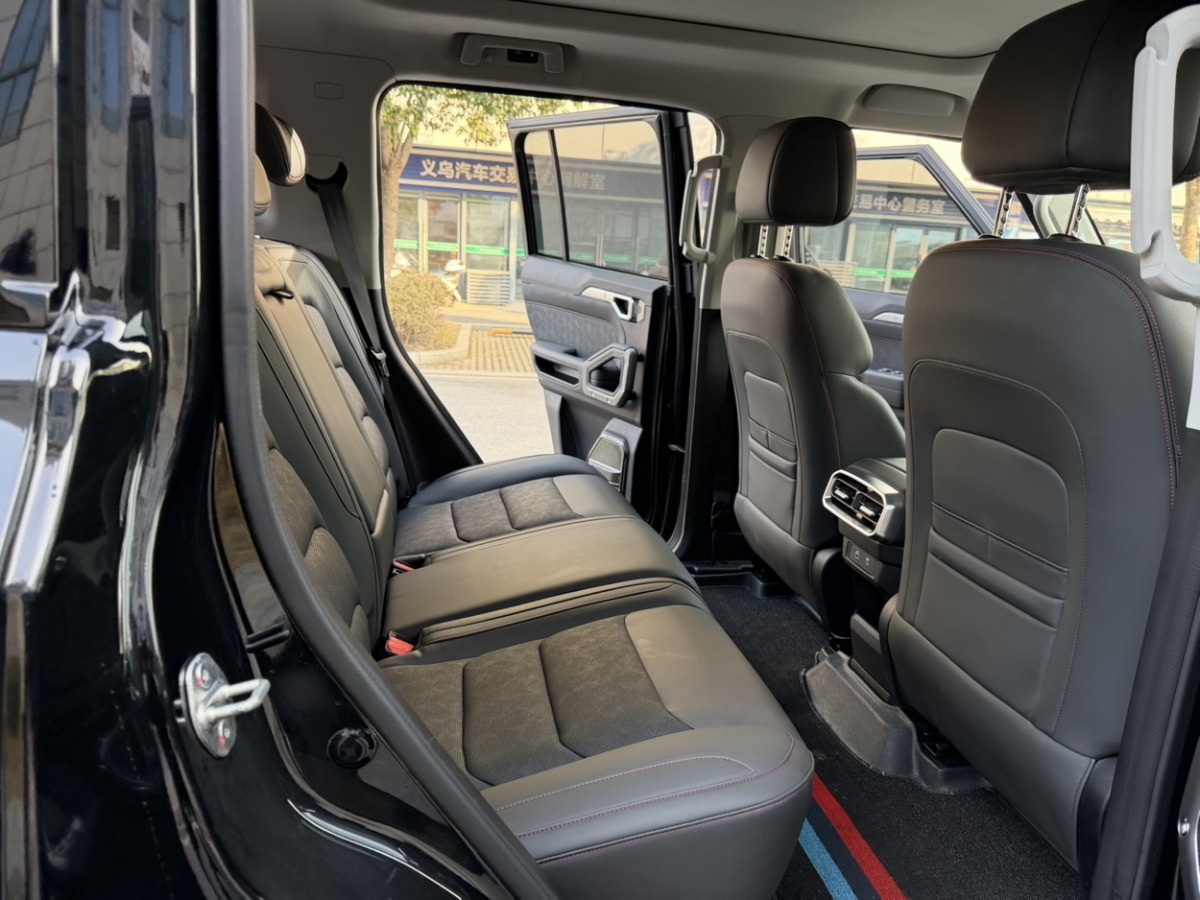 Jetour Traveller 2024 car image #12