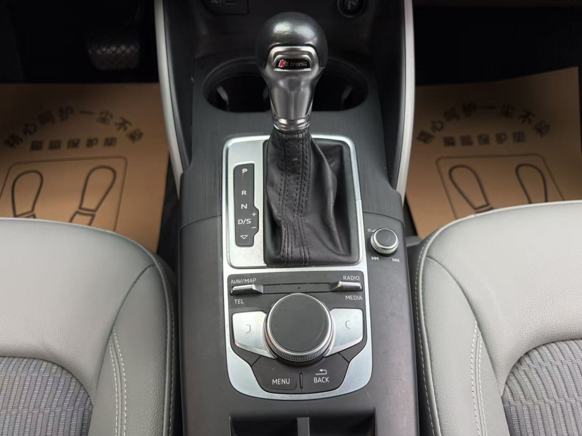Audi A3 2019 car image #12