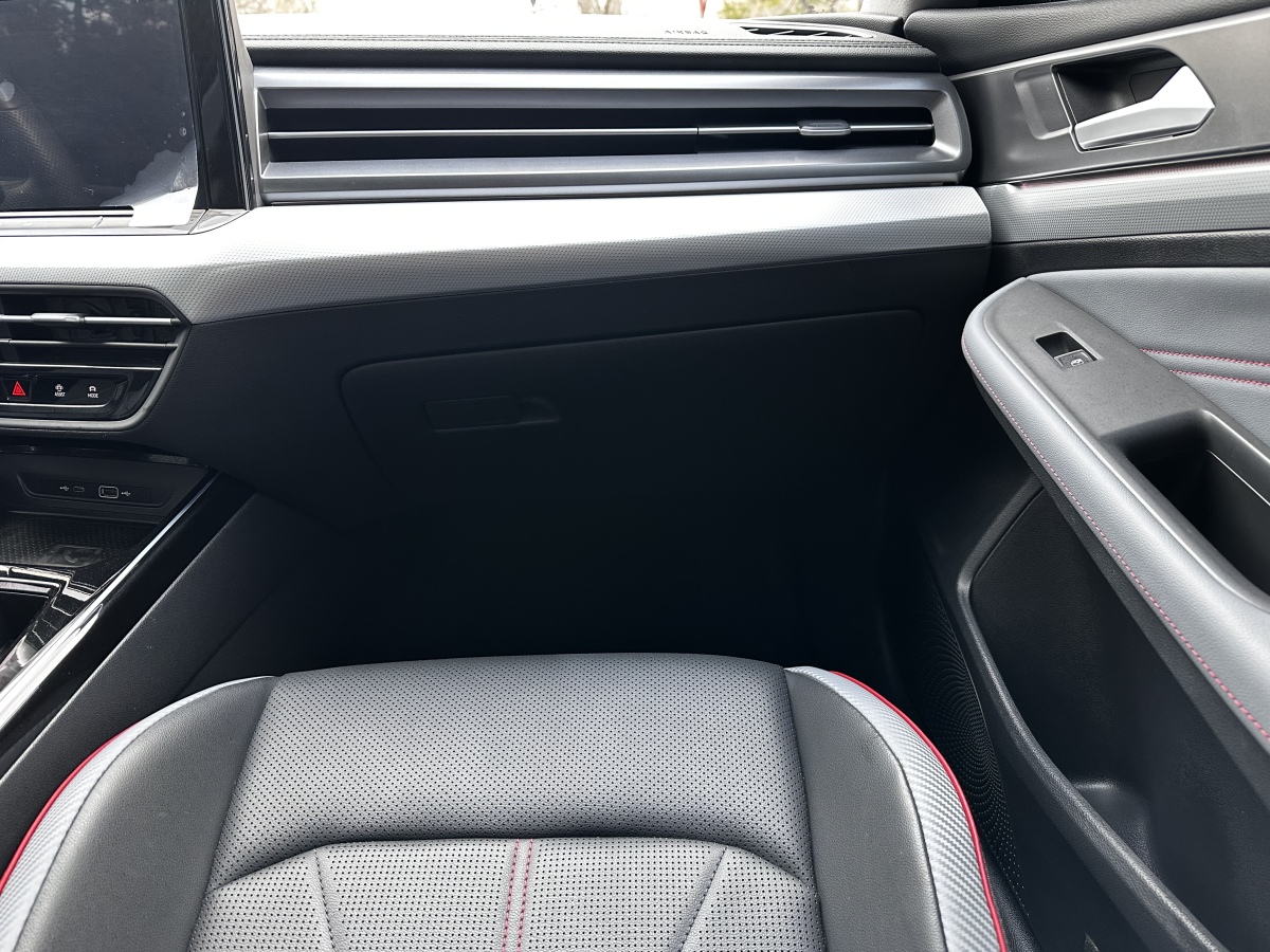 Volkswagen Lamando 2023 imagem de carro #12