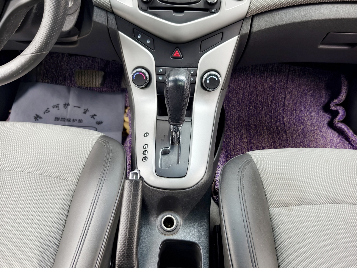 Chevrolet Cruze 2014 car image #12
