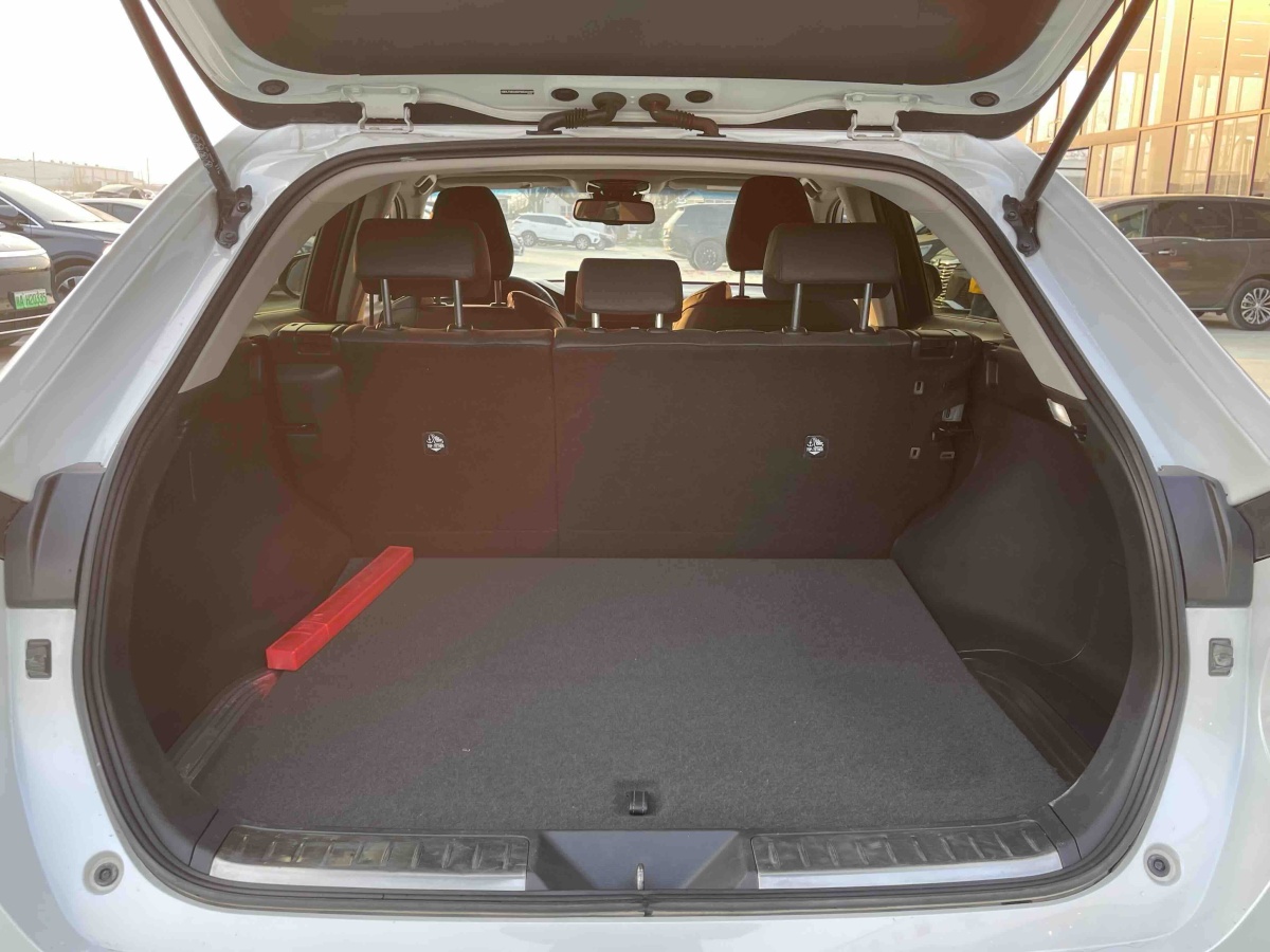 Toyota Harrier 2021 car image #12