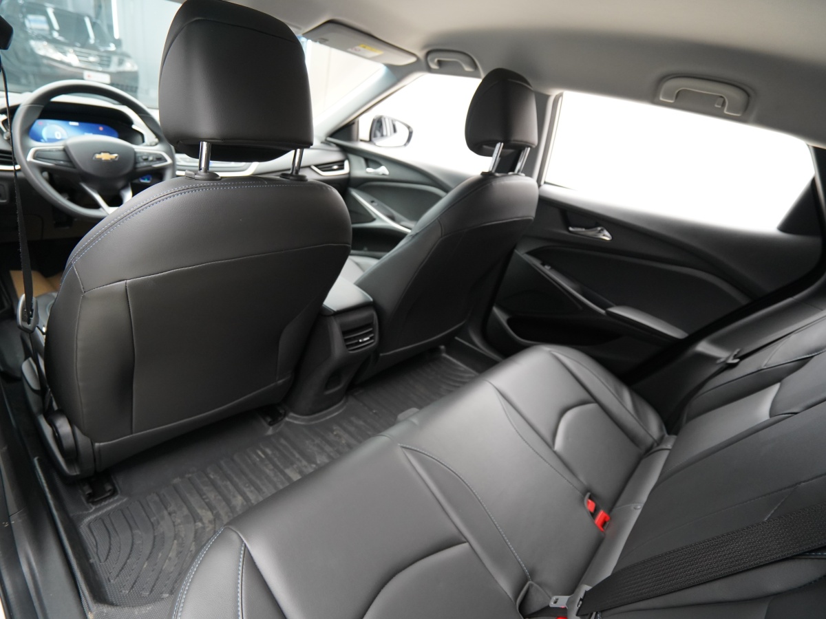 Chevrolet Charm 2023 car image #12