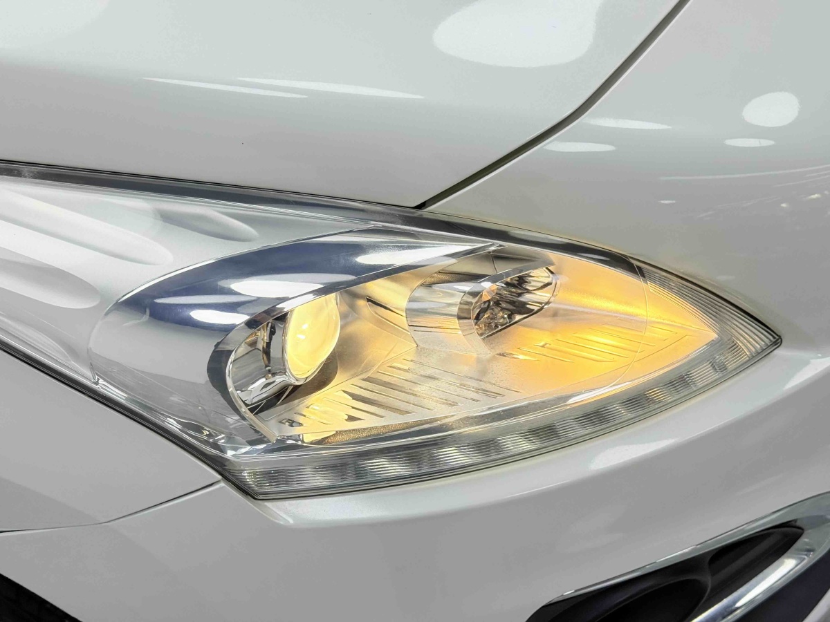 标致 标致3008 2013 汽车图片 #12