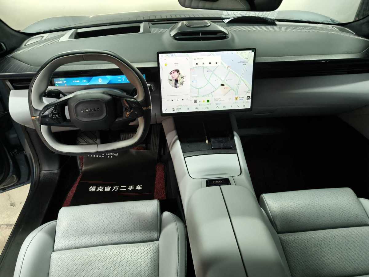 Lynk & Co Z10 2024 car image #12