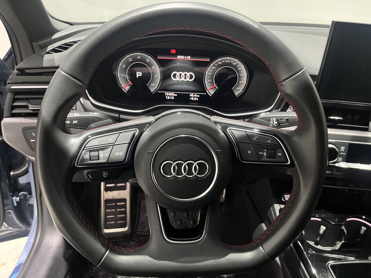 Audi A4L 2022 car image #12