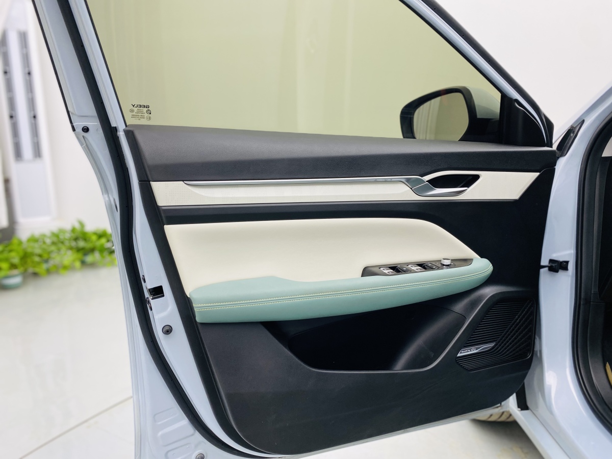 GEELY 2023 #12 GEELY 2023 car image #12
