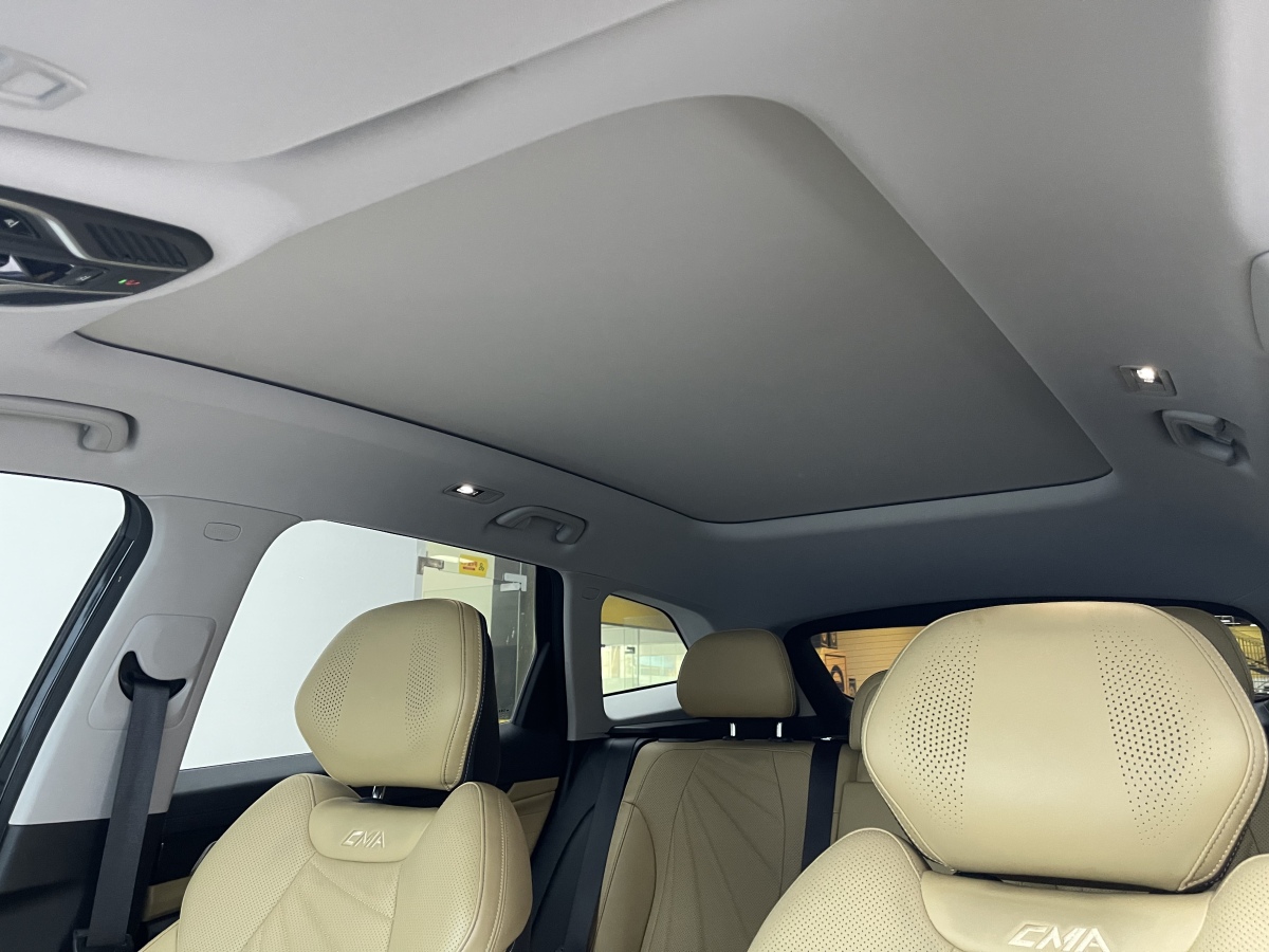 GEELY Boyue L 2022 car image #12