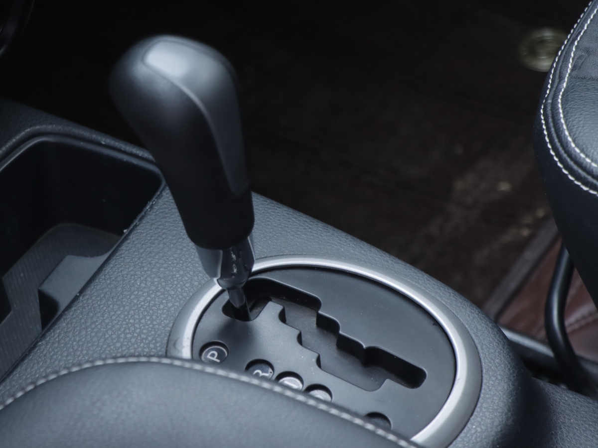 铃木 天语 SX4 2011 汽车图片 #12