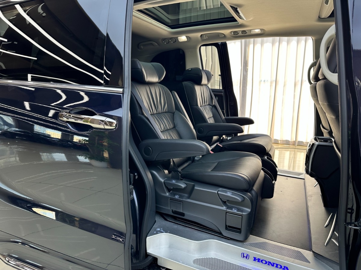 Honda ODYSSEY 2024 car image #12