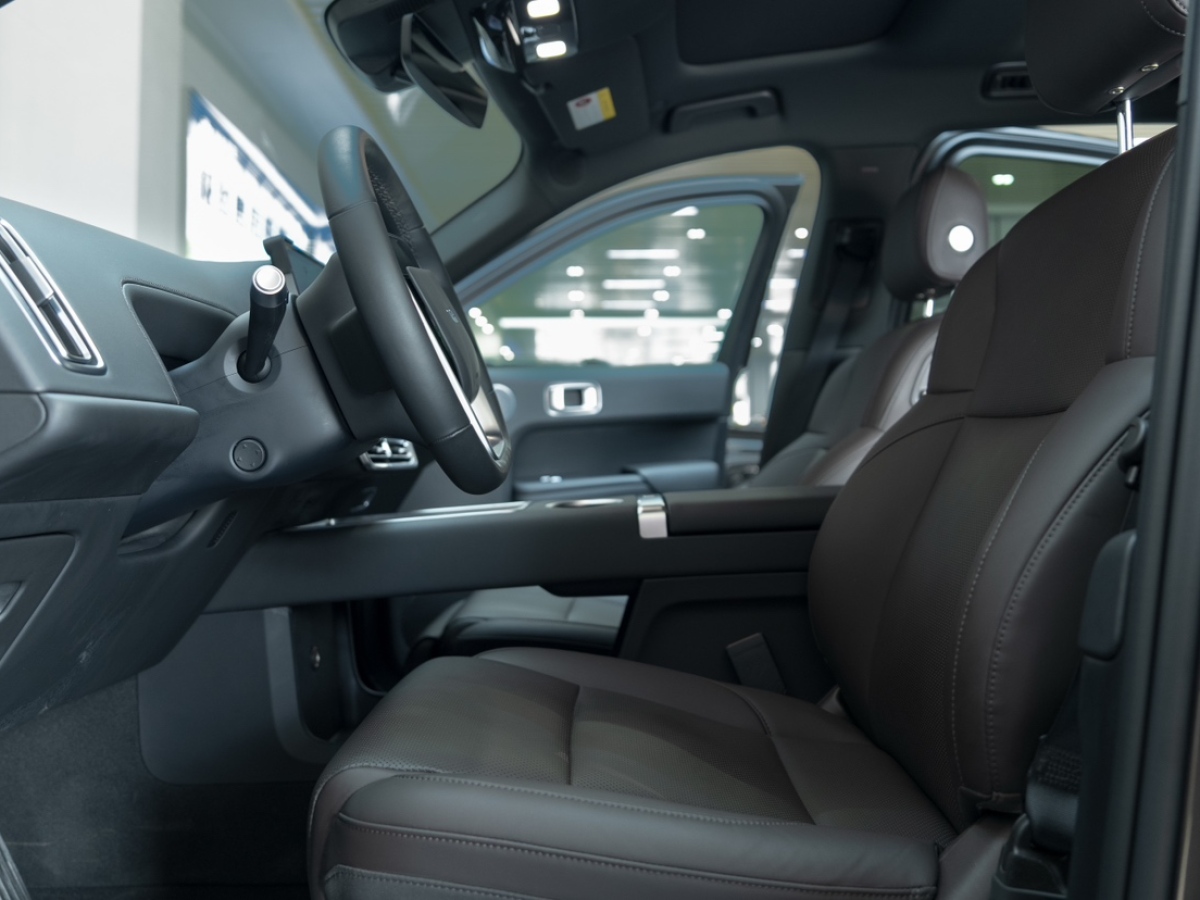 Li L8 2023 изображение автомобиля #12