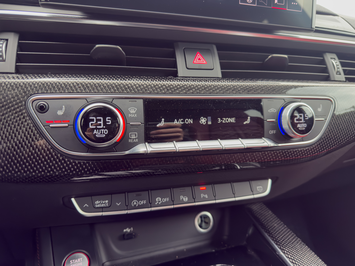 Audi S5 2022 car image #12