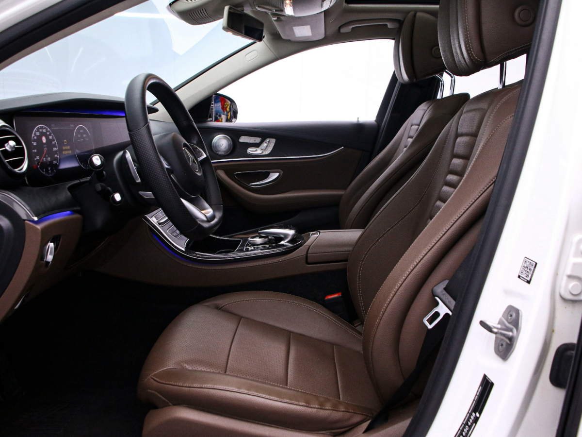 Mercedes-Benz E Class 2017 изображение автомобиля #12