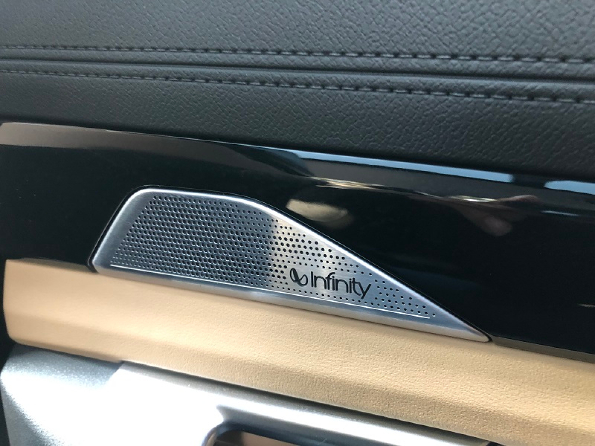 GEELY Boyue L 2024 car image #12