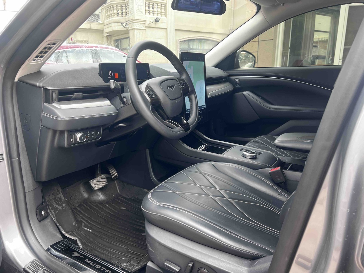 Ford 2022 car image #12