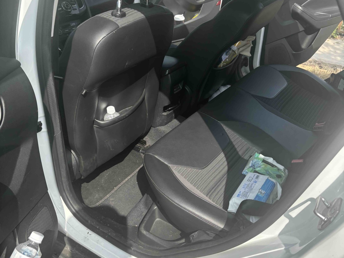 Ford Focus 2017 car image #12