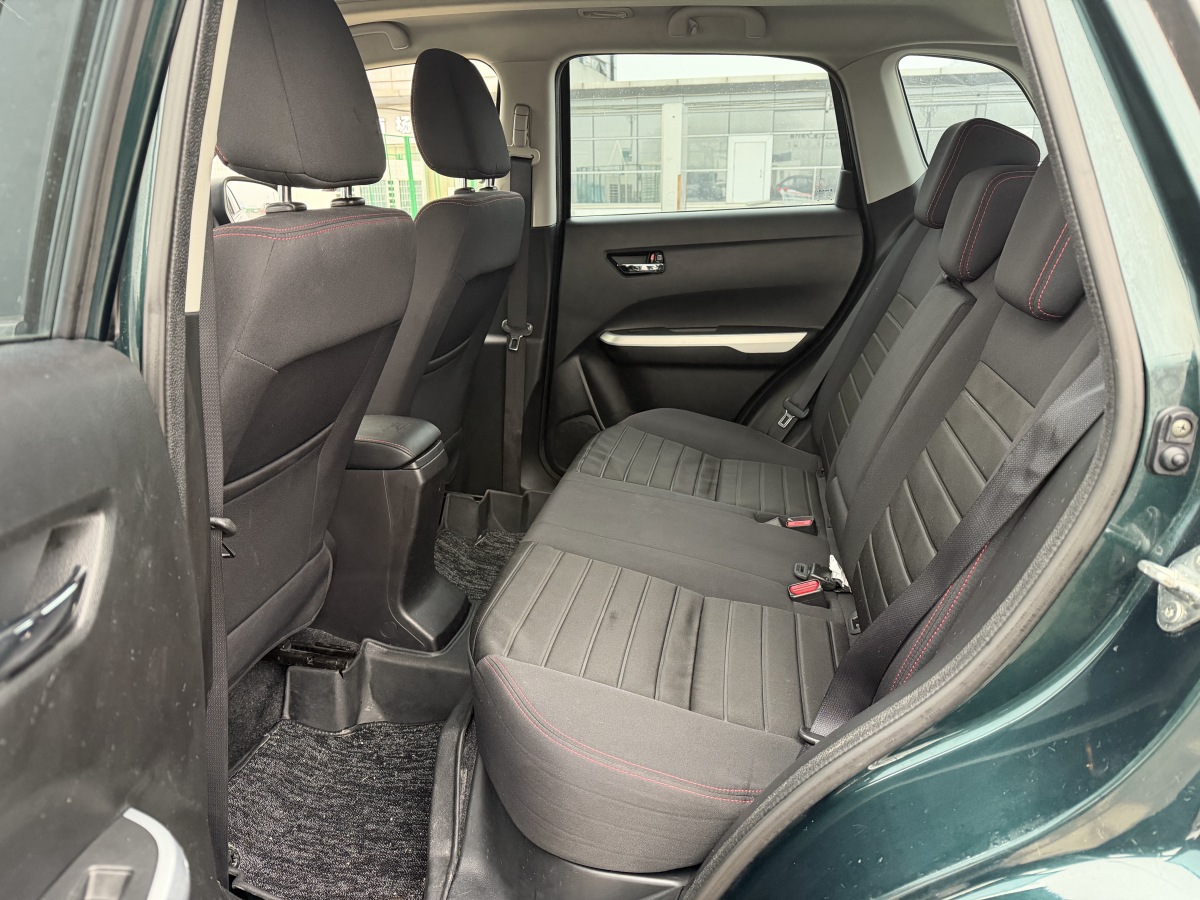 Suzuki Vitara 2017 image de voiture #12