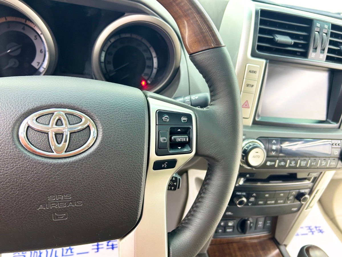 Toyota Land Cruiser Prado 2013 car image #12