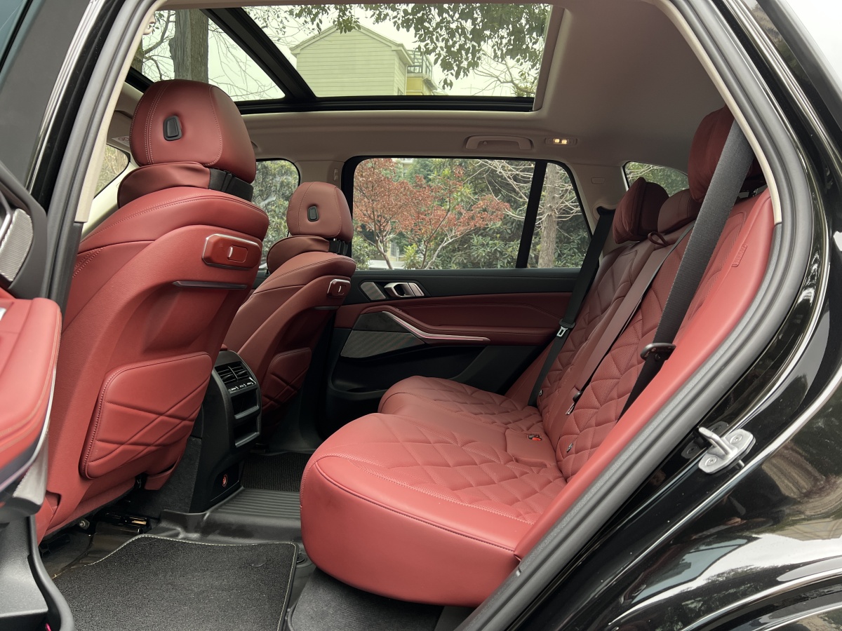 BMW X5 2025 car image #12