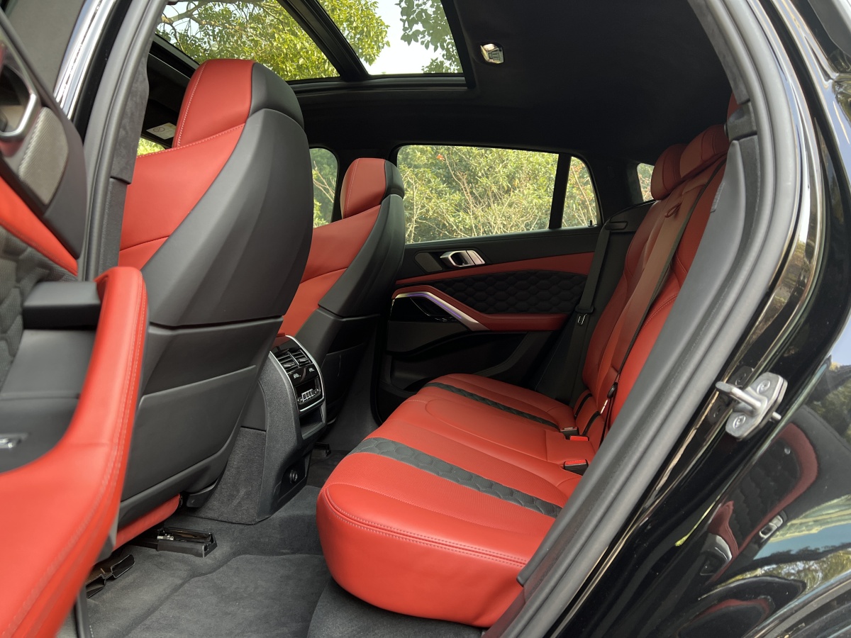 BMW X6 M 2023 car image #12