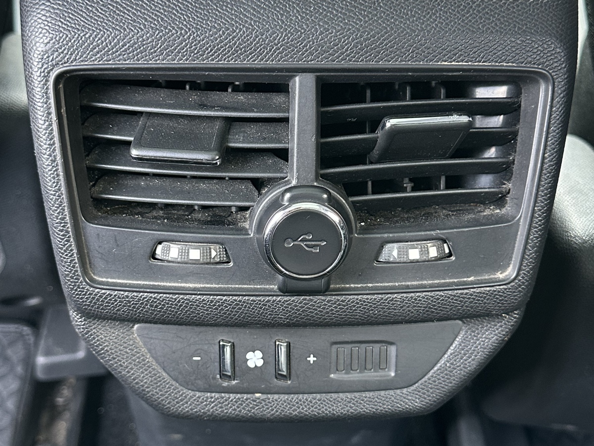 标致 标致5008 2017 汽车图片 #12