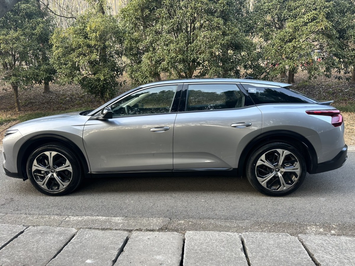 Citroen C5 X 2025 car image #12