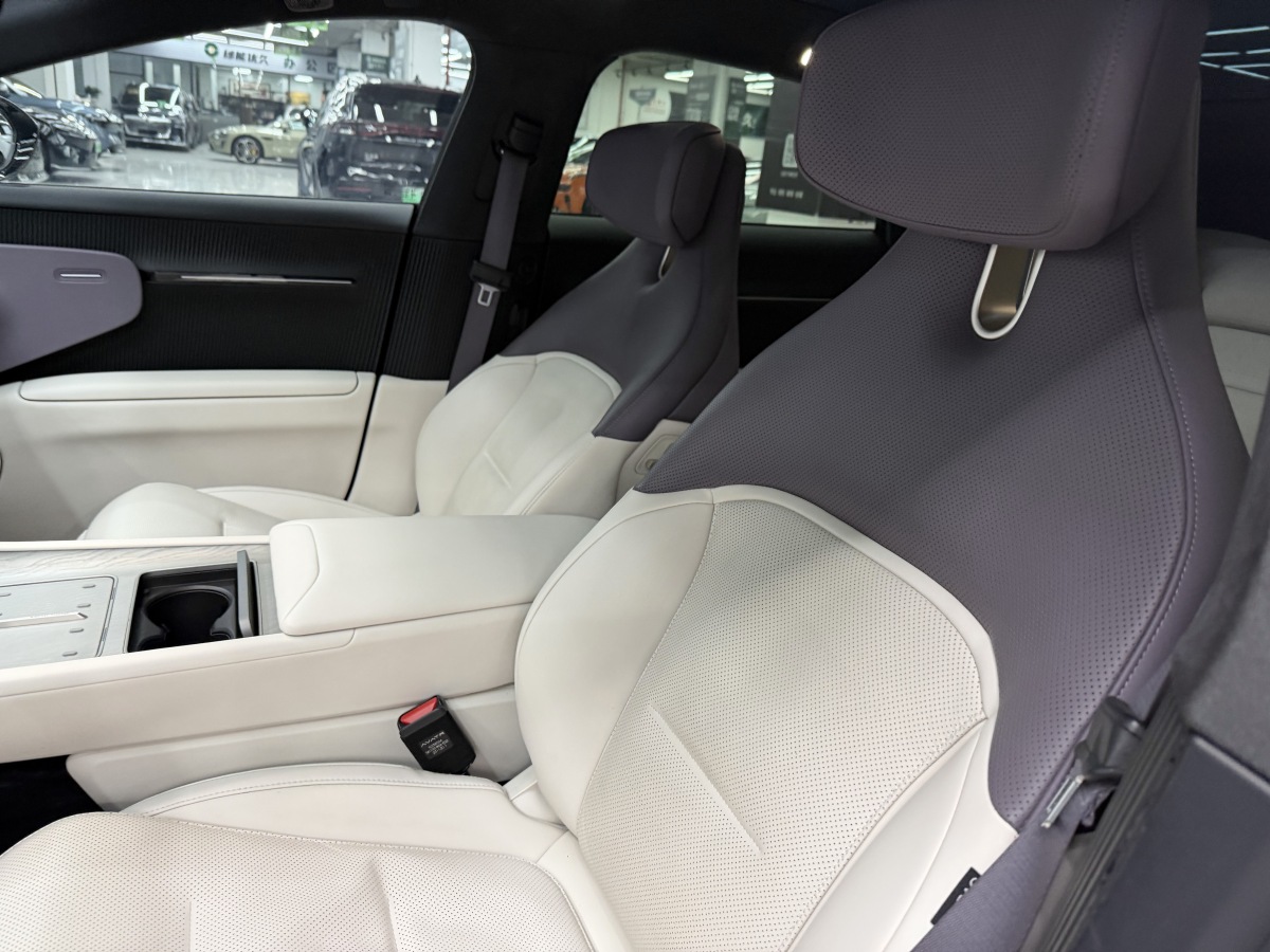 Avatr 12 2023 #12 Avatr 12 2023 car image #12