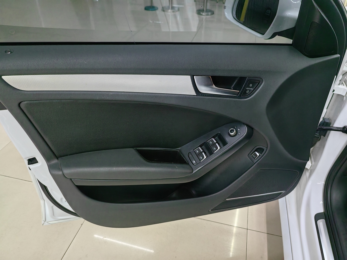 Audi 2014 car image #12
