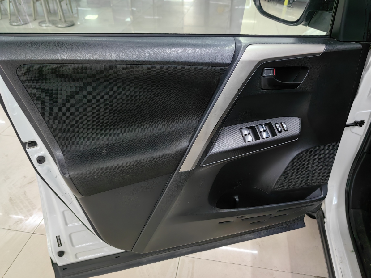 Toyota RAV4 2016 #12 Toyota RAV4 2016 immagine di auto #12
