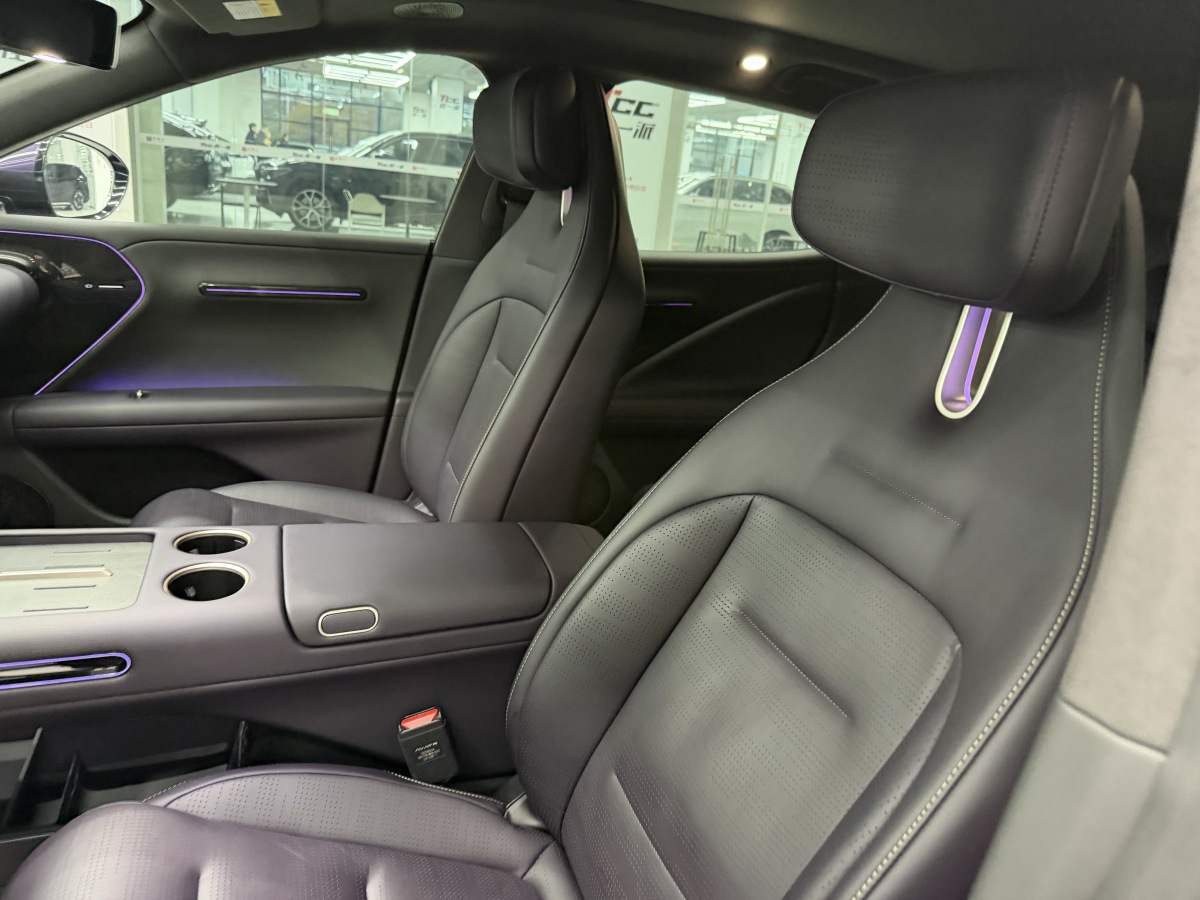 Avatr 07 2025 car image #12