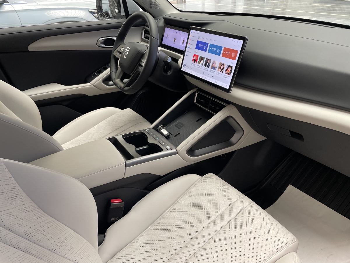 BYD YuanUP 2025 #12 BYD YuanUP 2025 car image #12