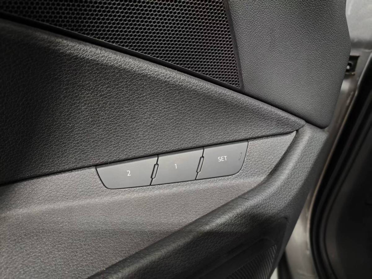 Audi Q7 New Energy 2020 #12 Audi Q7 New Energy 2020 car image #12