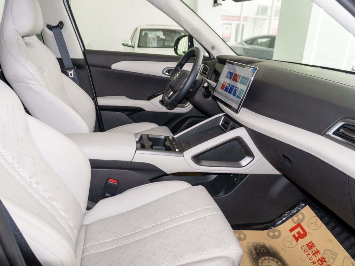 BYD YuanUP 2025 car image #12