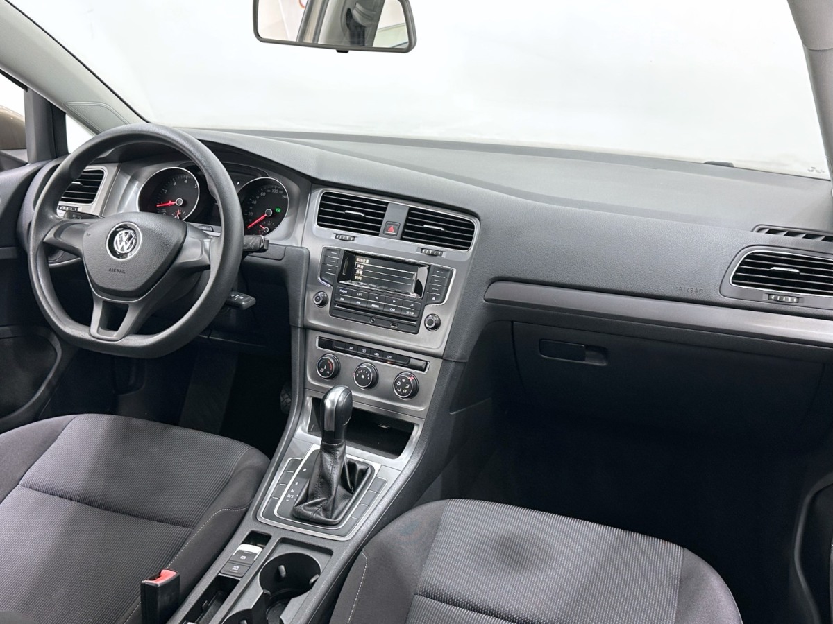 Volkswagen 2016 car image #12