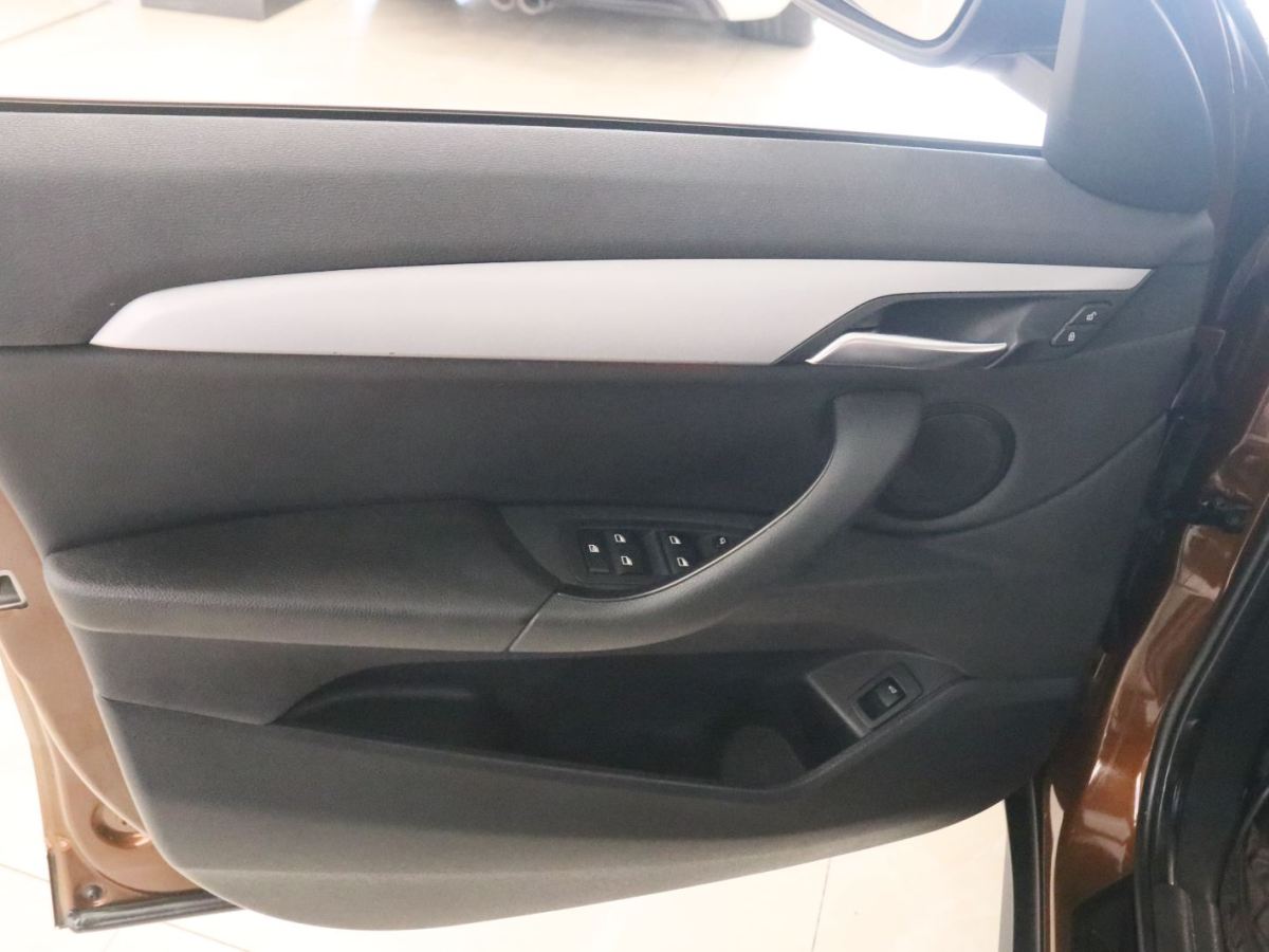 BMW X1 2016 car image #12
