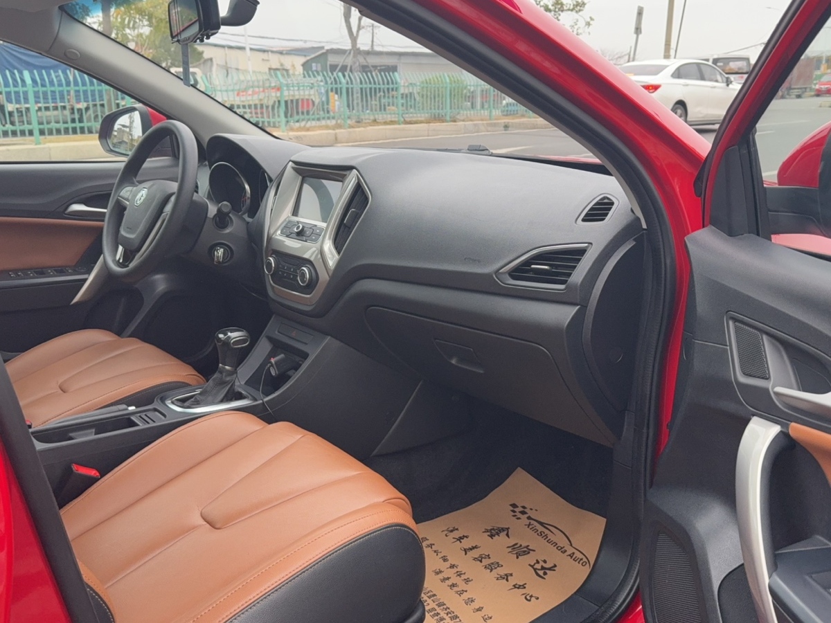 MG GT 2016 #12 MG GT 2016 car image #12