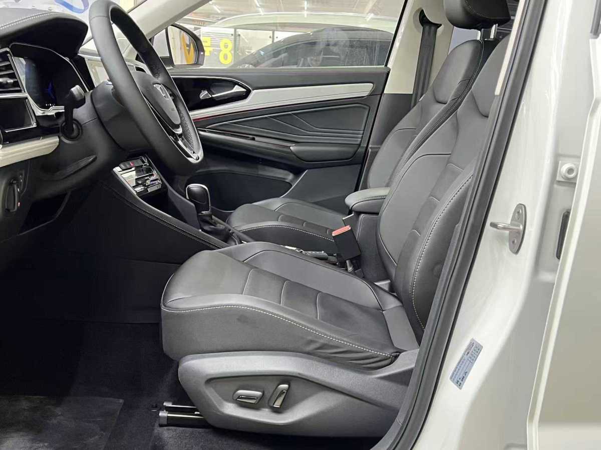 Jetta VS7 2023 imagen de coche #12