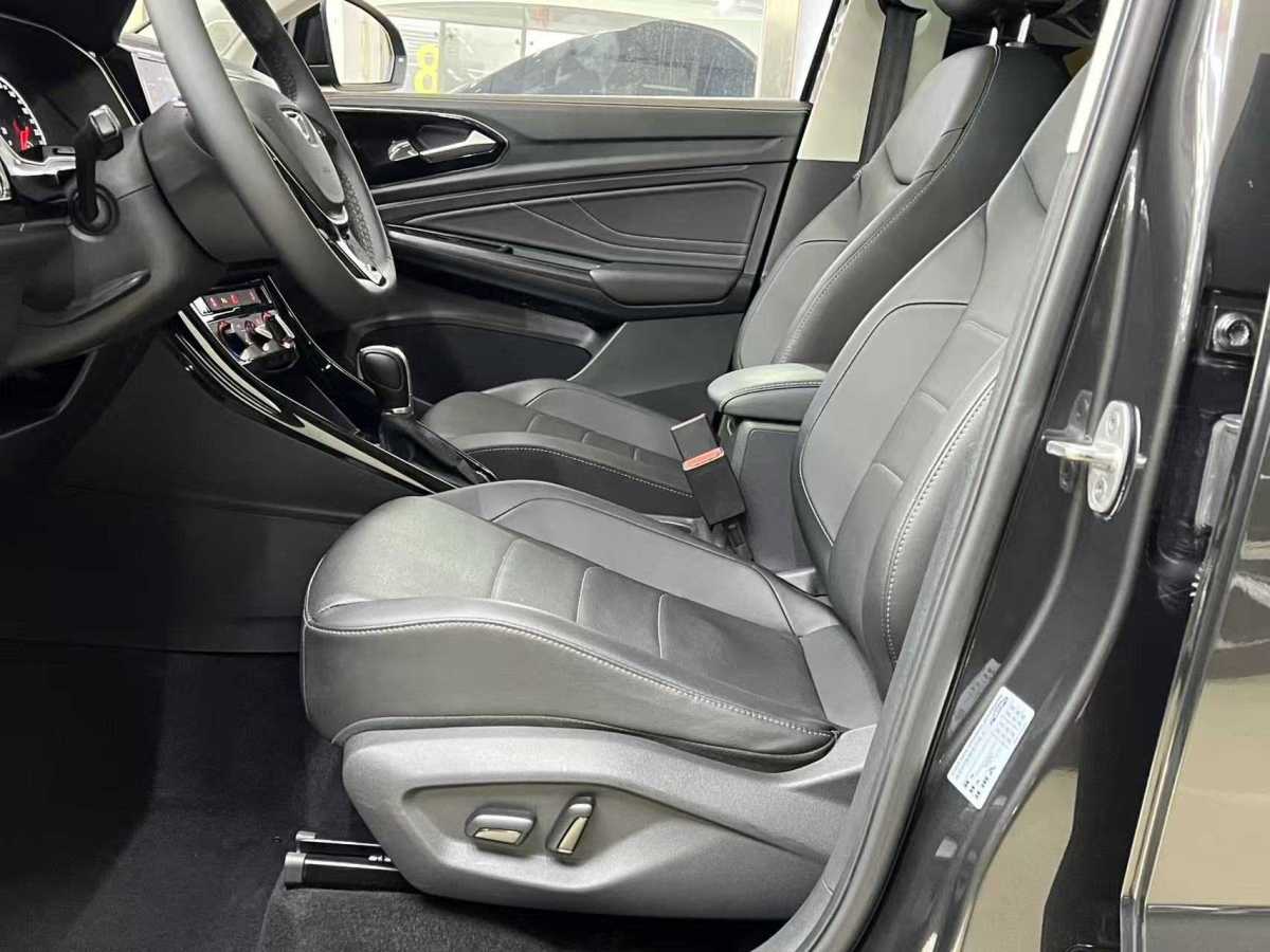 Jetta VS7 2022 car image #12