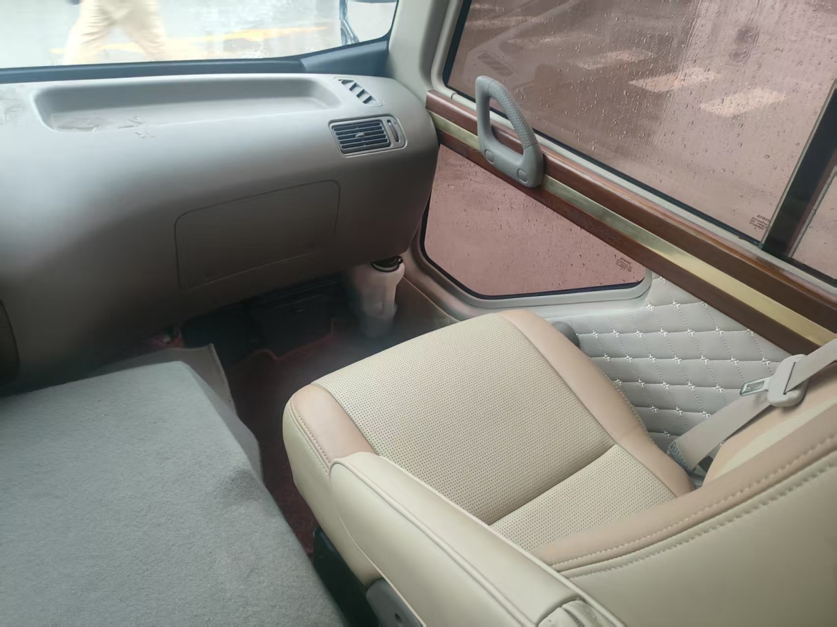 Toyota Coaster 2020 imagen de coche #12