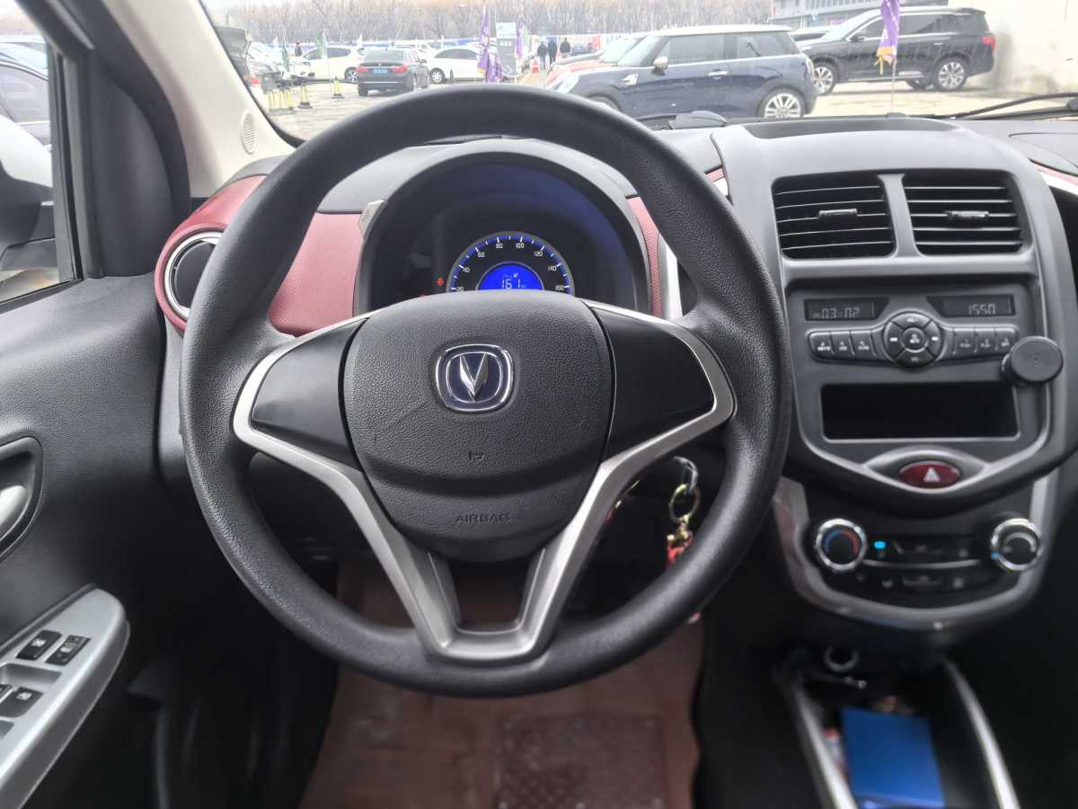 Changan BenBen EV 2018 صورة سيارة #12