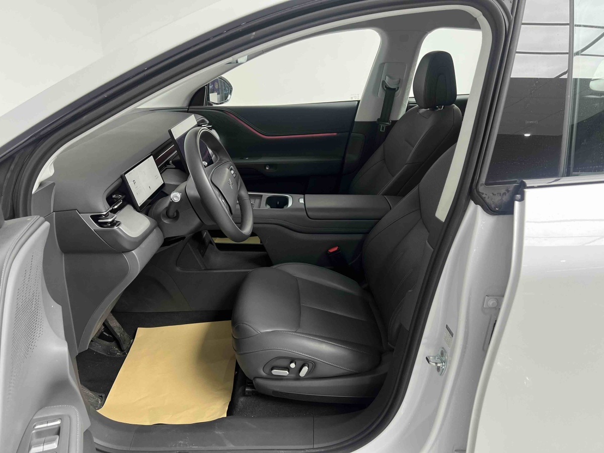 Xpeng G6 2025 car image #12