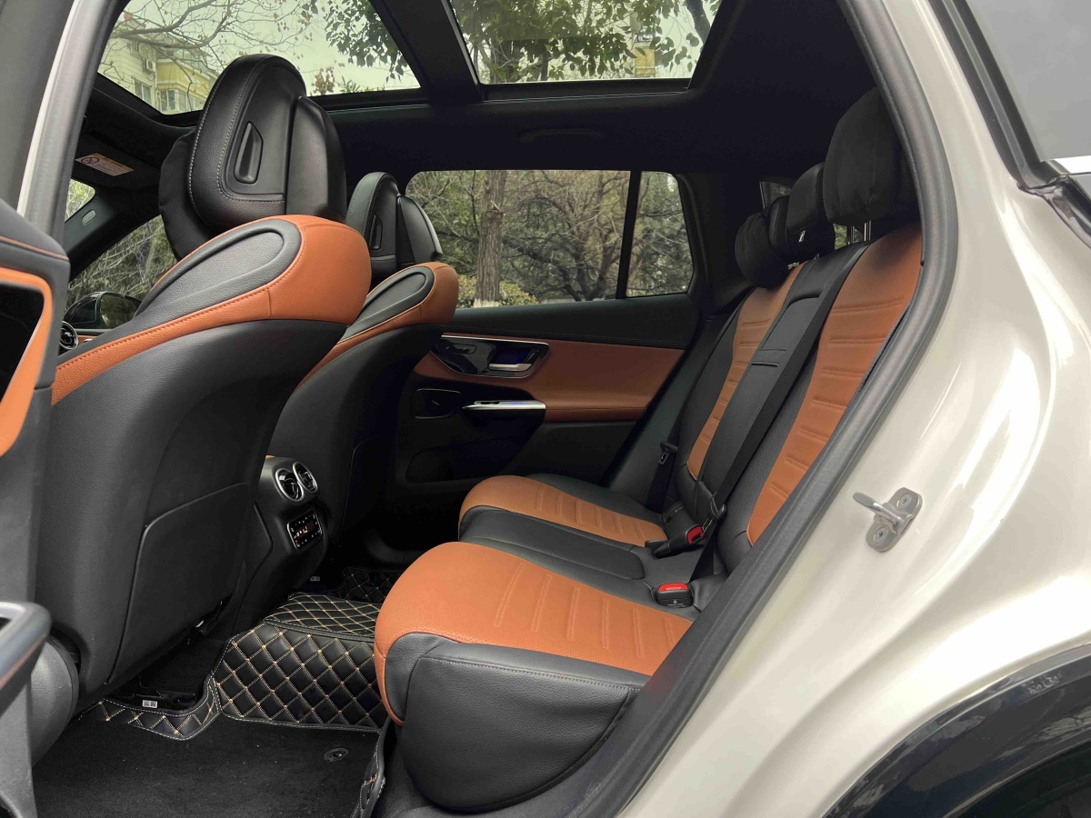 Mercedes-Benz GLC Class 2025 car image #12