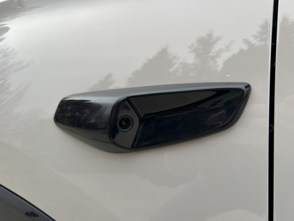 BYD Sea Lion 05 DM-i 2025 car image #12